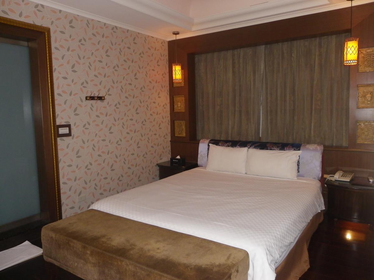 Sunflower Motel Hsinchu City Exterior photo