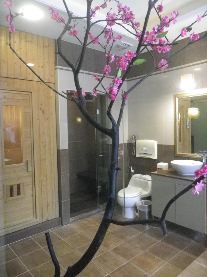 Sunflower Motel Hsinchu City Exterior photo